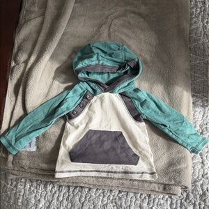 ✨5 for $15✨ Kids' Hooded Long Sleeve Top in Teal, Cream, and Gray